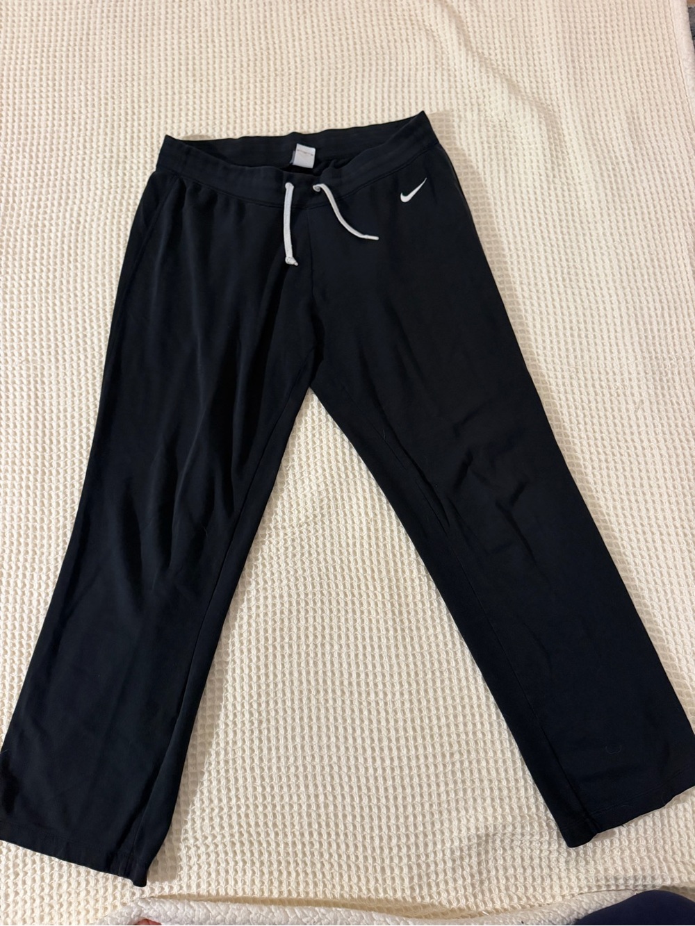 Nike Men’s Black Jogger Sweatpants with White Drawstring